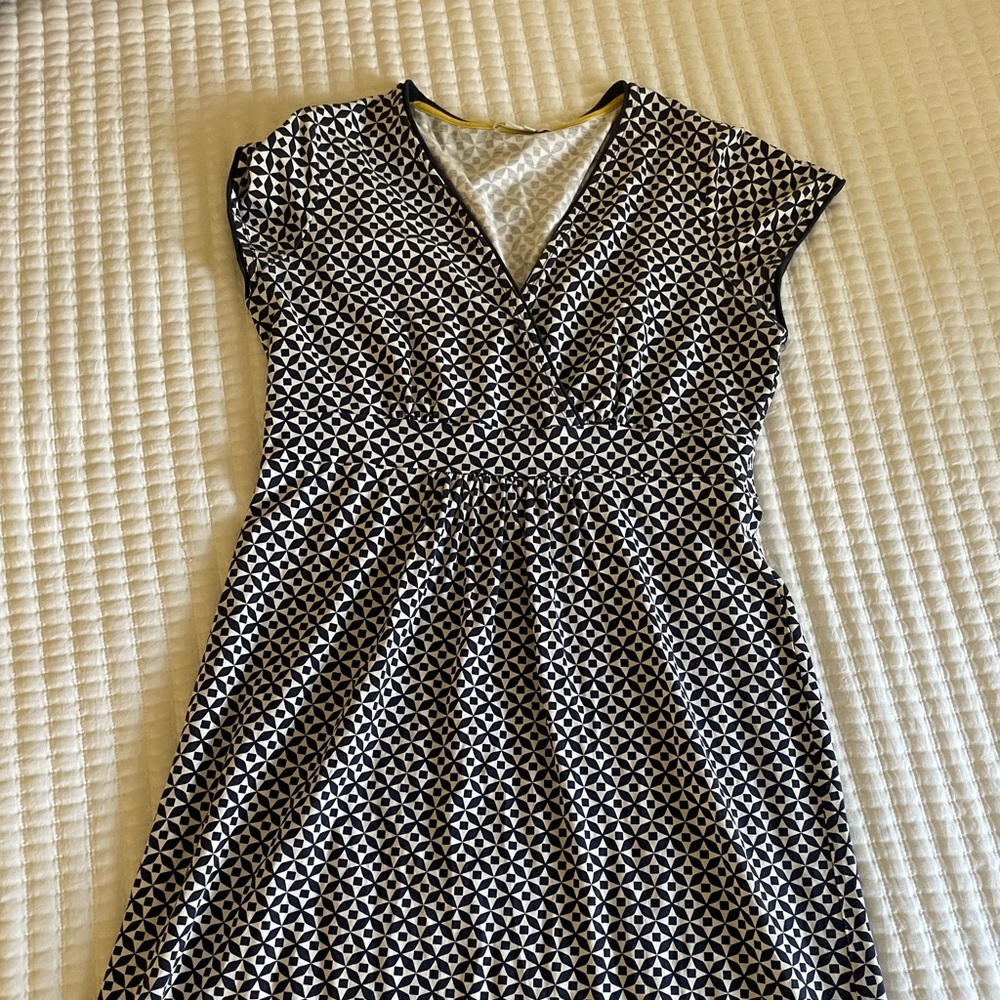 Fun stretch cotton jersey dress.